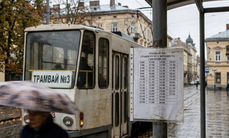 Трамвай №3: графік руху у вихідні та святкові дні
